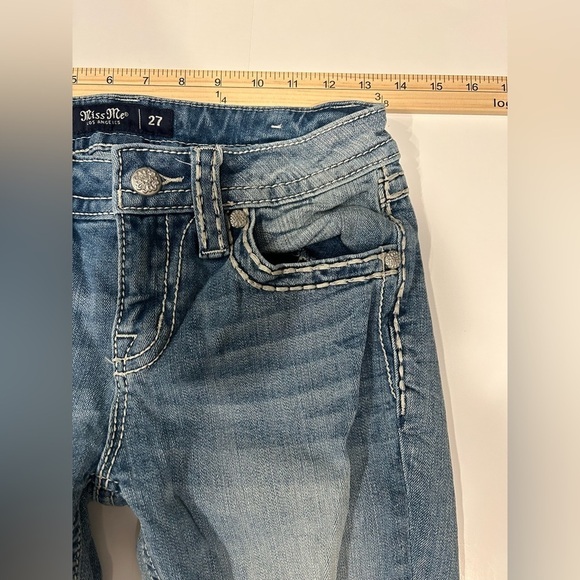 Miss Me Jeans Mid Rise Straight 27 Medium Wash Rhinestones Sparkle Butto… - Picture 8 of 14